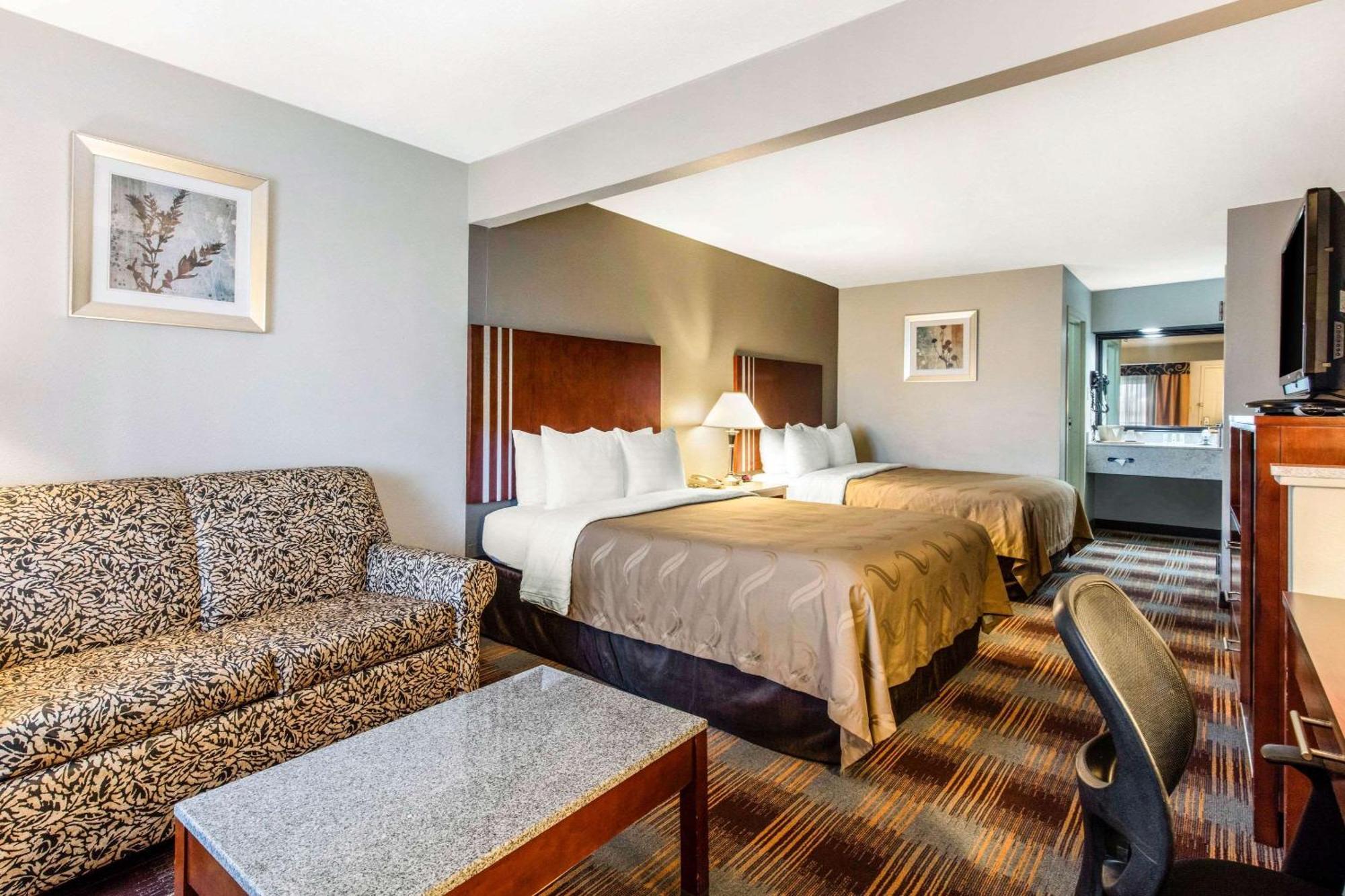 Queen Room with Two Queen Beds - Non-Smoking