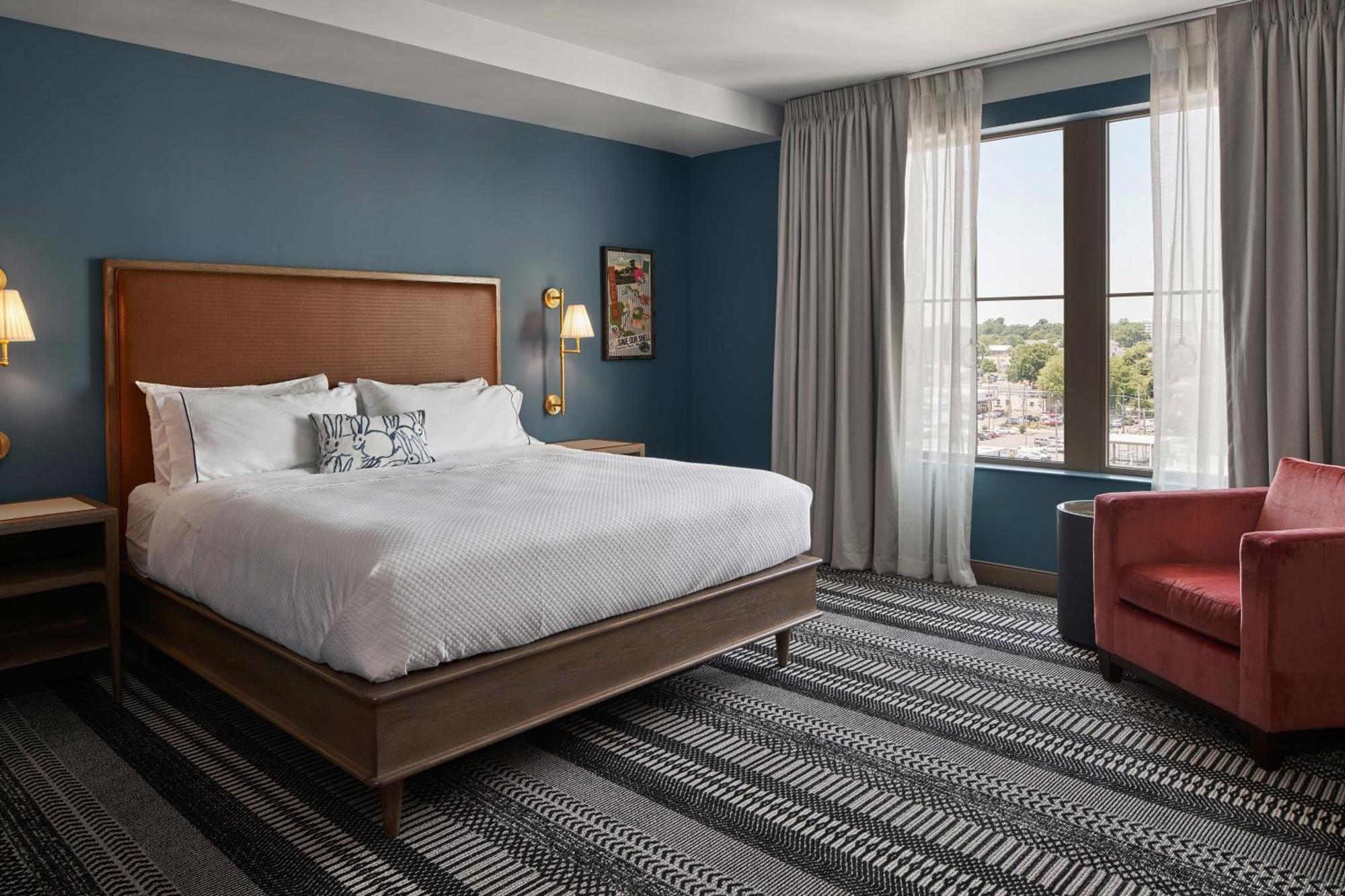 Standard King Room