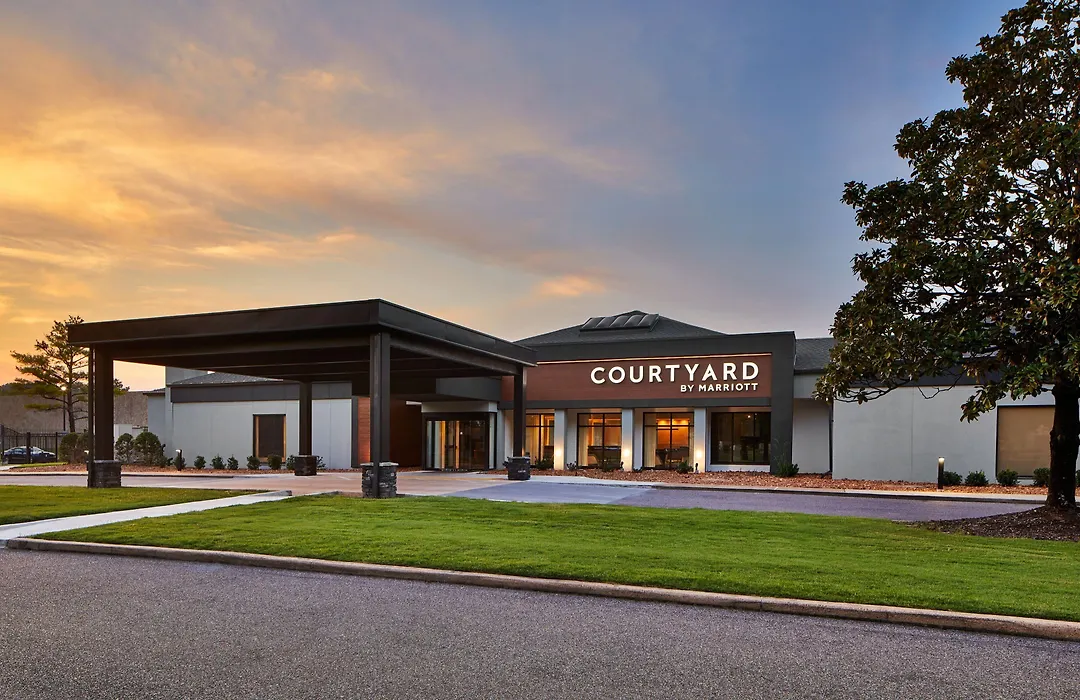 Courtyard By Marriott Memphis Airport-1