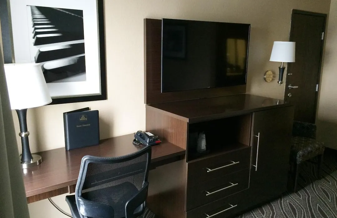 Best Western Plus Galleria Inn & Suites-1