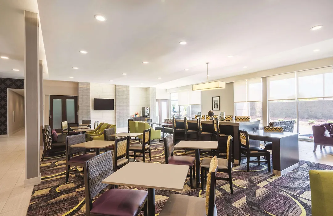 La Quinta By Wyndham Memphis Downtown-1
