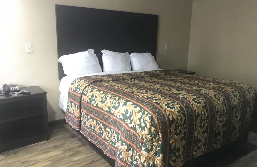 Memphis Inn-1