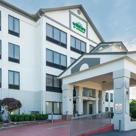 Wingate By Wyndham Memphis East-3