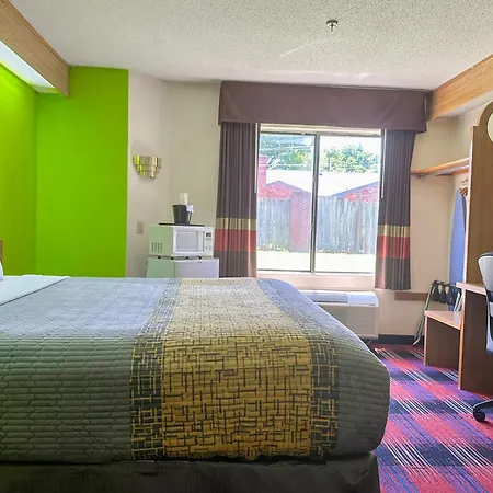 Classic Inn By Townhouse American Way Memphis I 240-2