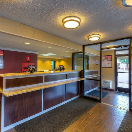 Red Roof Inn Memphis East-2