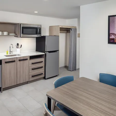 Home2 Suites By Hilton Memphis Downtown-2