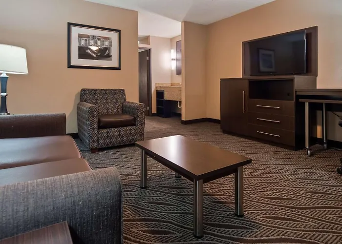 Best Western Plus Galleria Inn & Suites Memphis