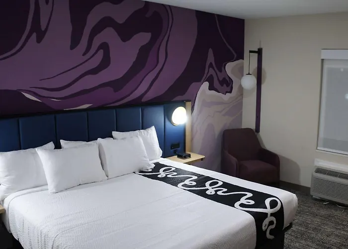 La Quinta Inn & Suites By Wyndham Memphis East