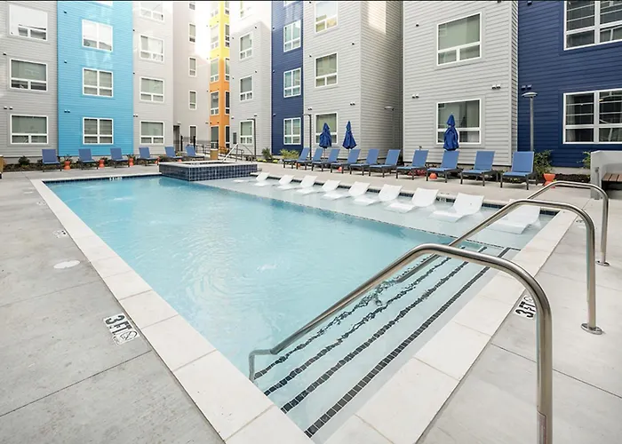 East Memphis University District Apartments By Barsala