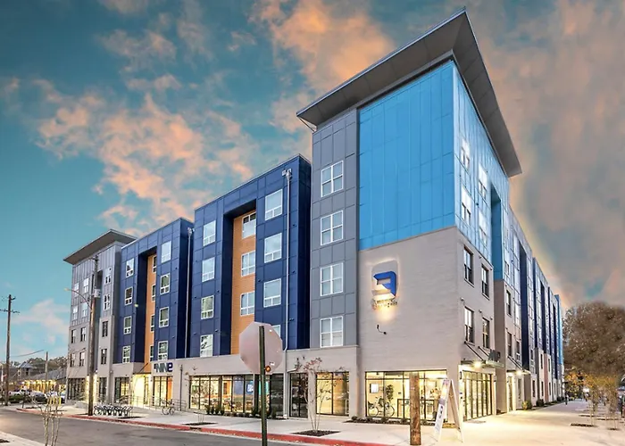 East Memphis University District Apartments By Barsala